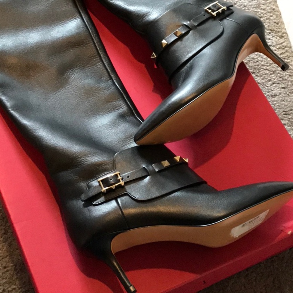 Valentino Garavani Rockstud Leather Boots